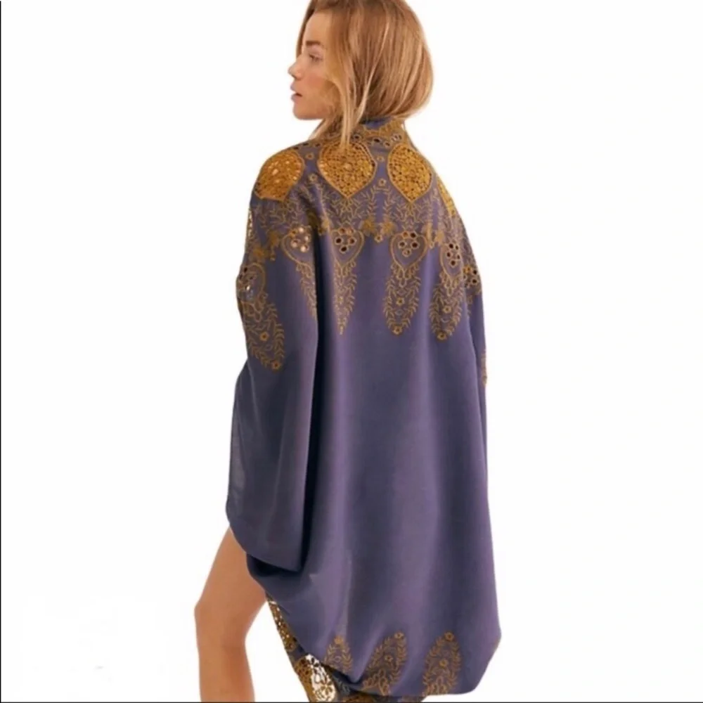 NWT Free People Catania  Embroidered Kimon…